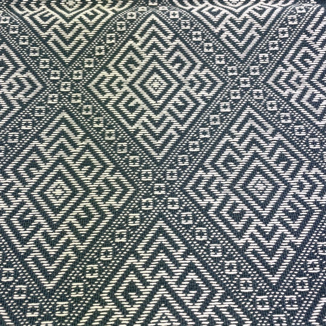 こぎん刺し　テーブルセンター　①