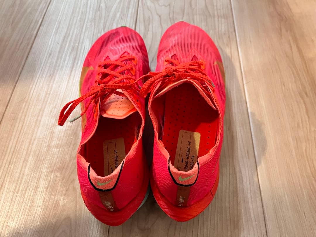 【当日または翌日発送】ナイキ　ヴェイパーフライ4 26.0cm