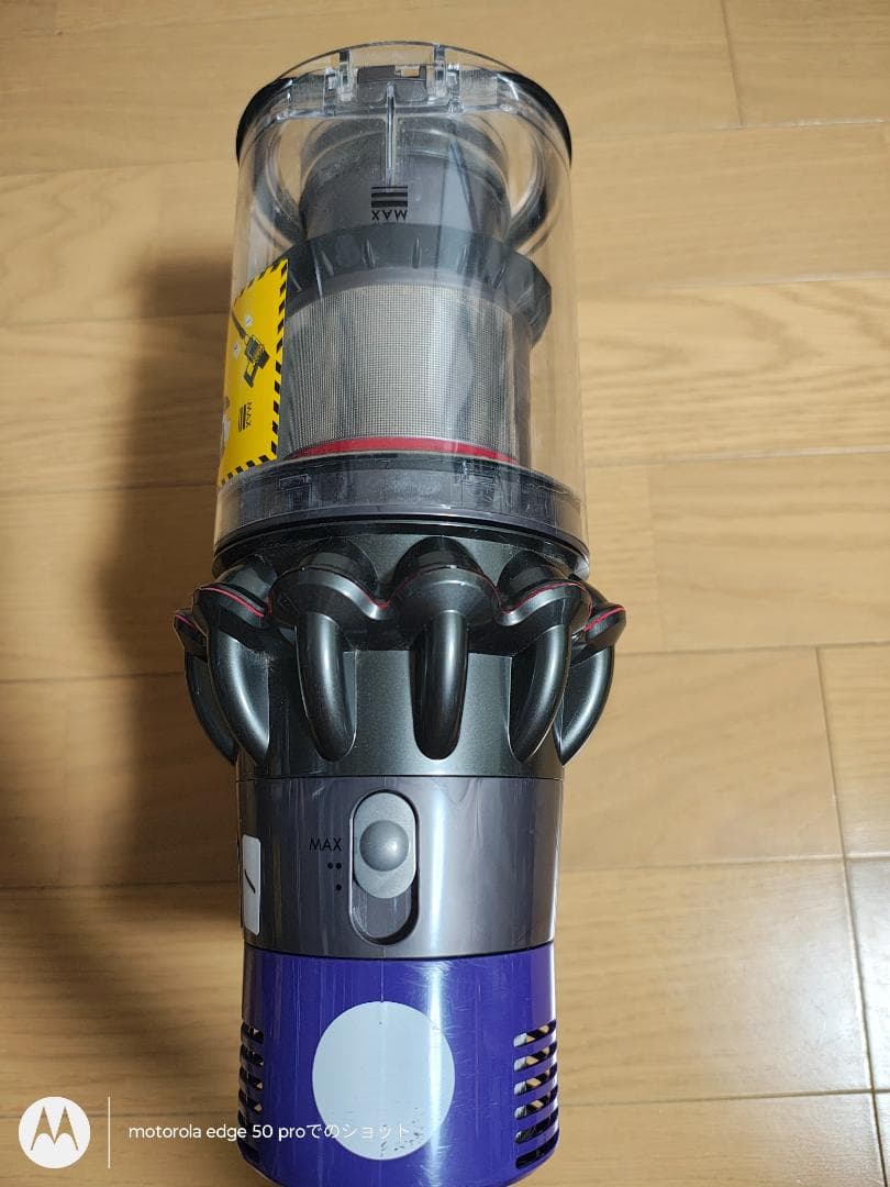 ダイソン★コードレス掃除機★V10本体★ＳV12★バッテリー新品と大差なし★1