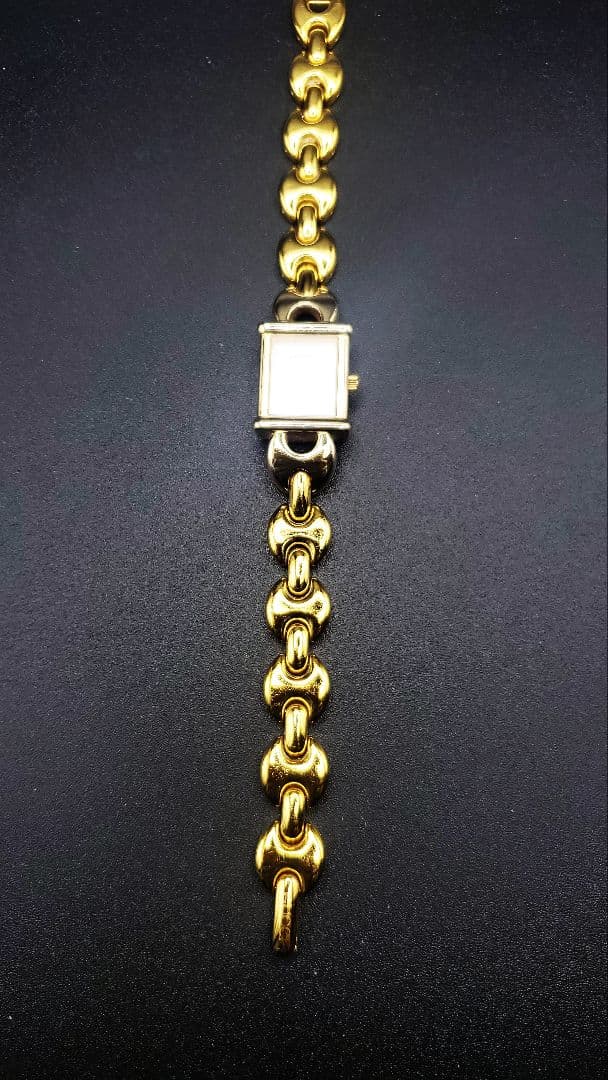 y*a様 【稼働品】箱付き。　グッチ　GUCCI 1800L 。 クォーツ ホワ