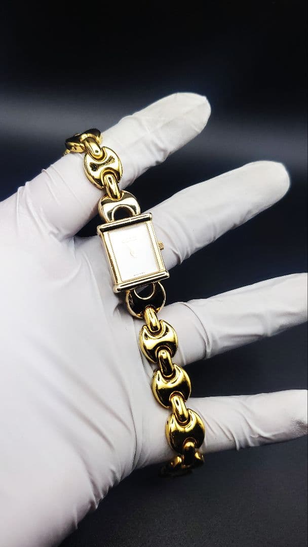 y*a様 【稼働品】箱付き。　グッチ　GUCCI 1800L 。 クォーツ ホワ