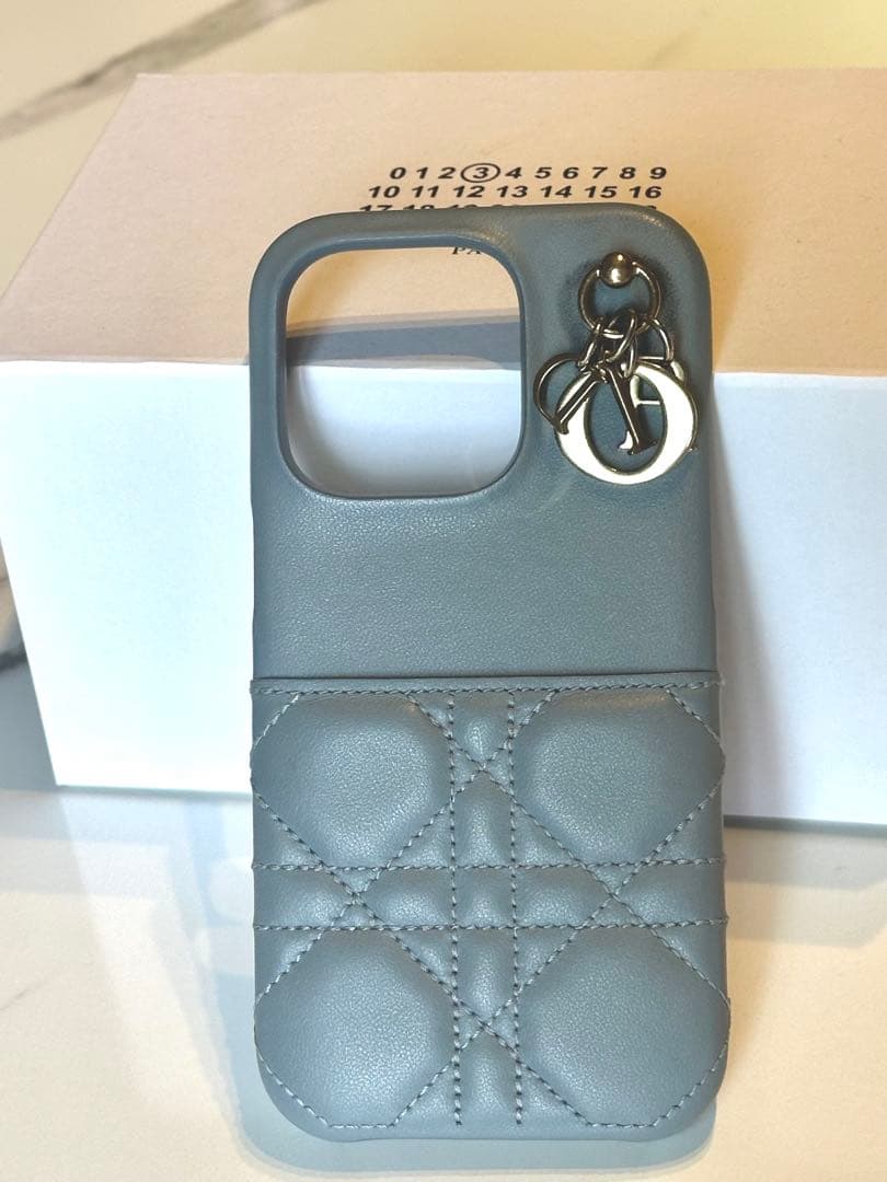 DIOR キルティング iPhone14 proケース