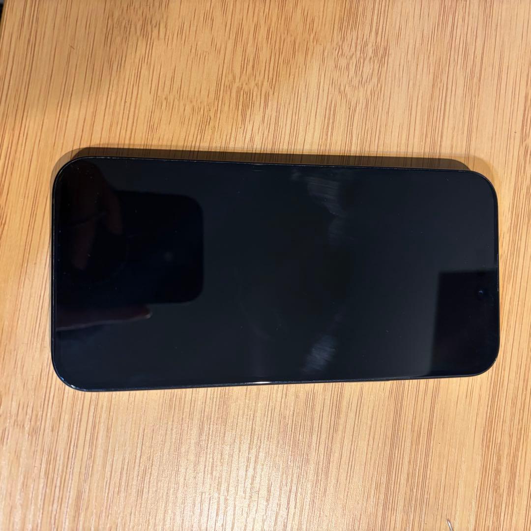 iPhone 15 Plus 128G ブラック　美品