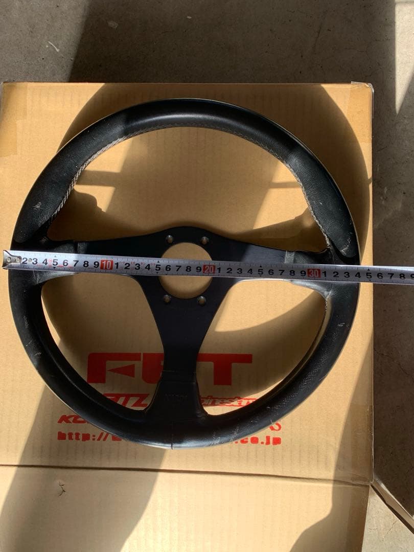 n*e様 ナルディ ガラ3 レザーステアリング 35φ ホーンボタン付