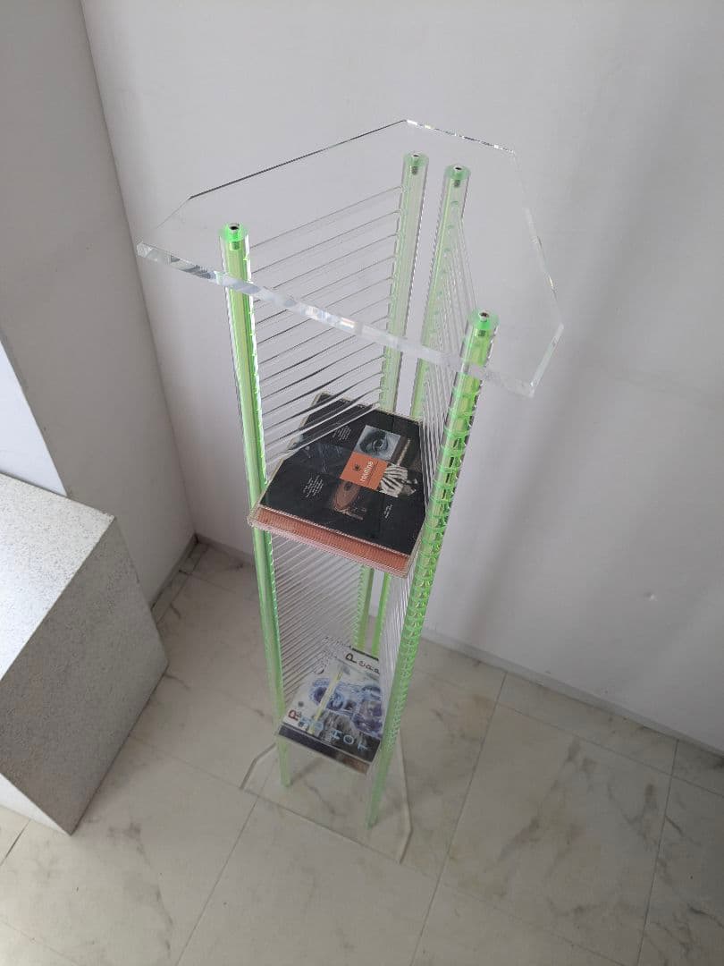 90s ヴィンテージ CDラック レトロポップ ポストモダン スペースエイジ