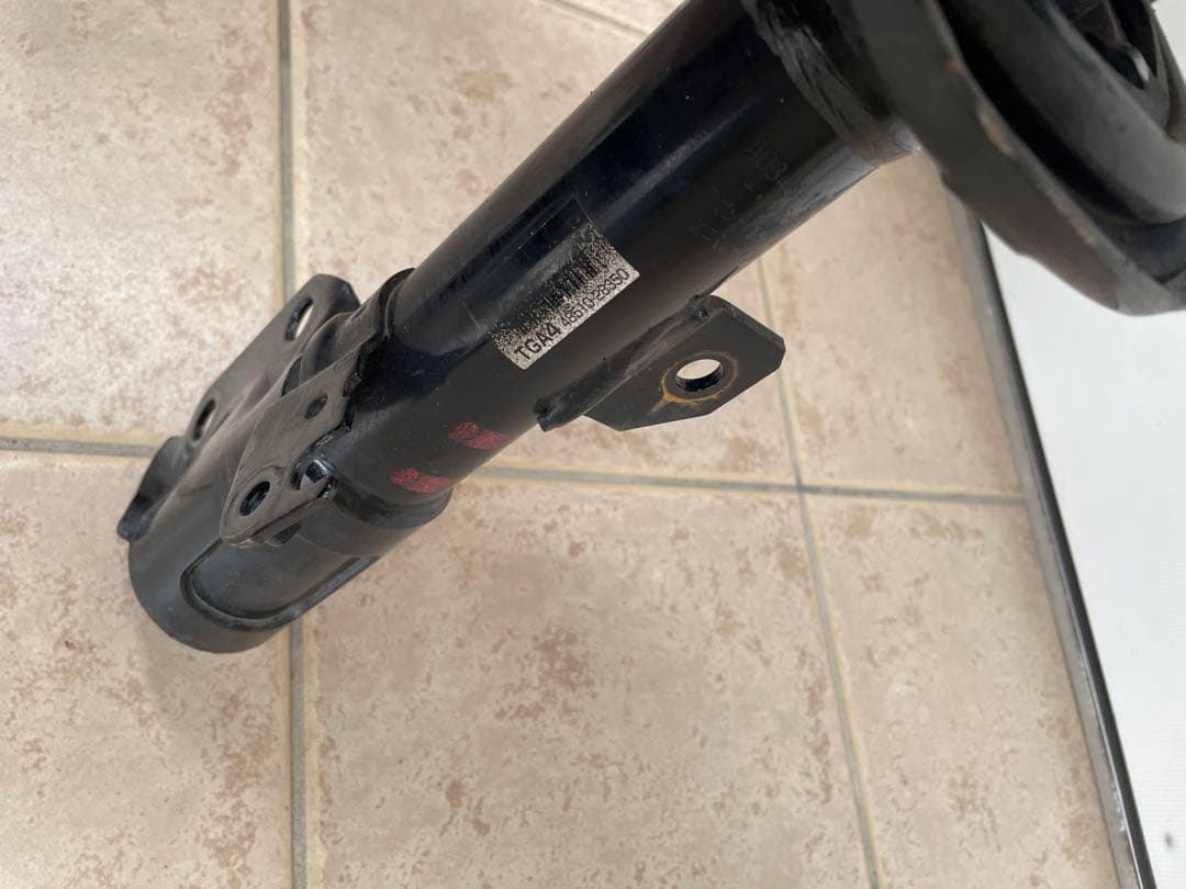 ヴォクシー 70 4WD 純正フロントサスペンション