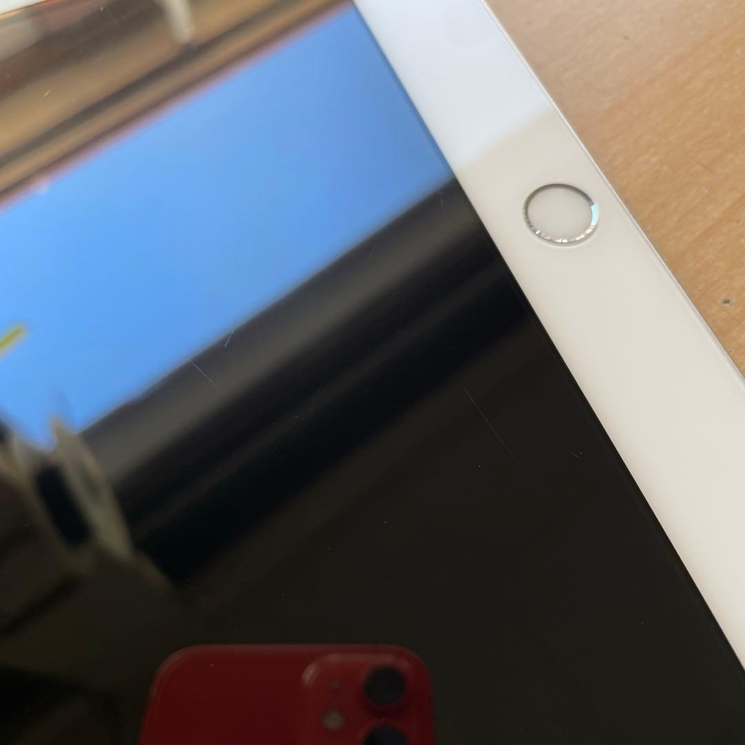iPad 第6世代　A1893　Wi-Fiモデル　シルバー　32GB 美品　#1
