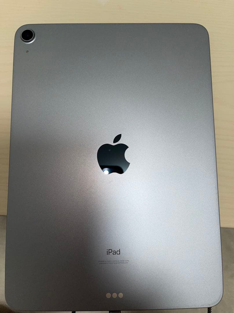 iPad Air第4世代　Wi-Fiモデル　256GB スカイブルー　カバー付き