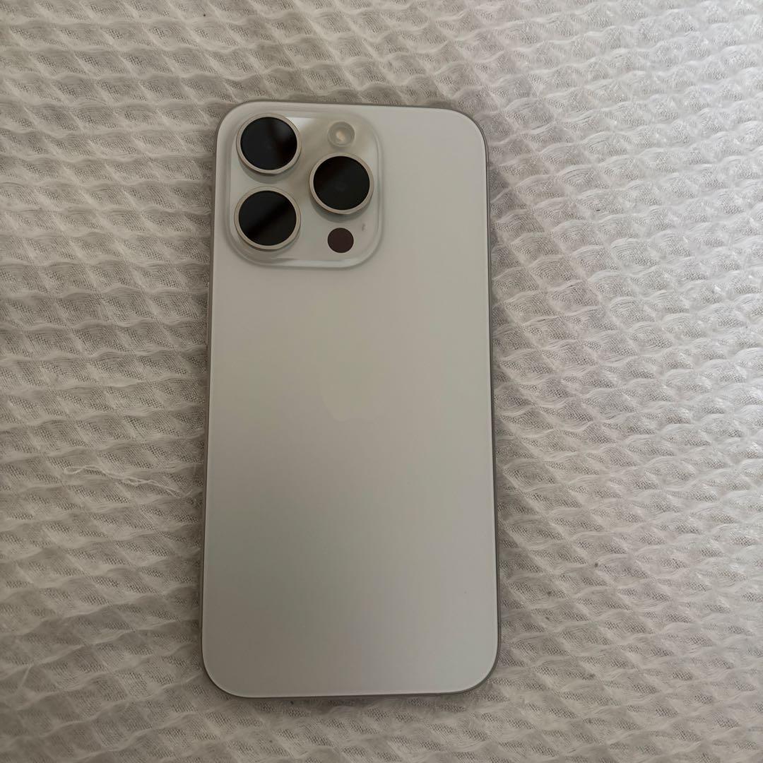 iPhone15Pro 1TB ホワイトチタニウム