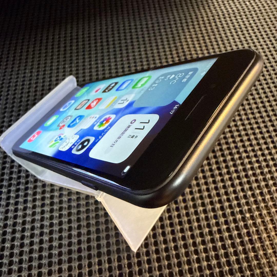 iPhoneSE 第2世代 ブラック 128GB SIMフリー バッテリー交換済