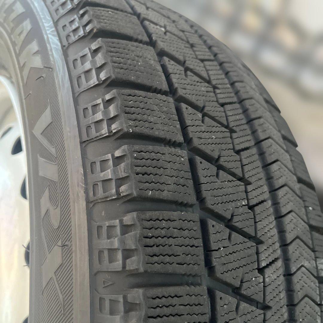 【手渡し限定】プリウス他　スタッドレス　ブリザックVRX 195/65/R15