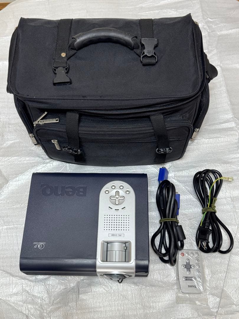BenQ PB6100 デジタルプロジェクター キャリングバッグ付き