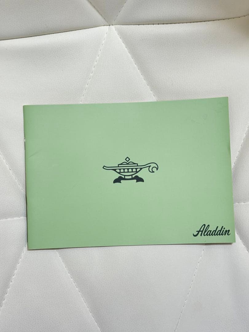 【極美品】アラジン　遠赤グラファイトヒーター白AEH-2G10AJ 2022年製