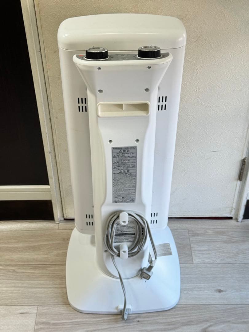 【極美品】アラジン　遠赤グラファイトヒーター白AEH-2G10AJ 2022年製