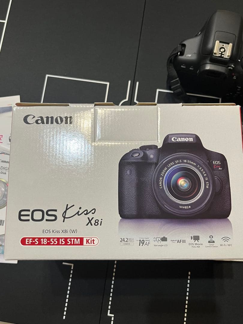 Canon EOS kiss x8i デジタル一眼レフ