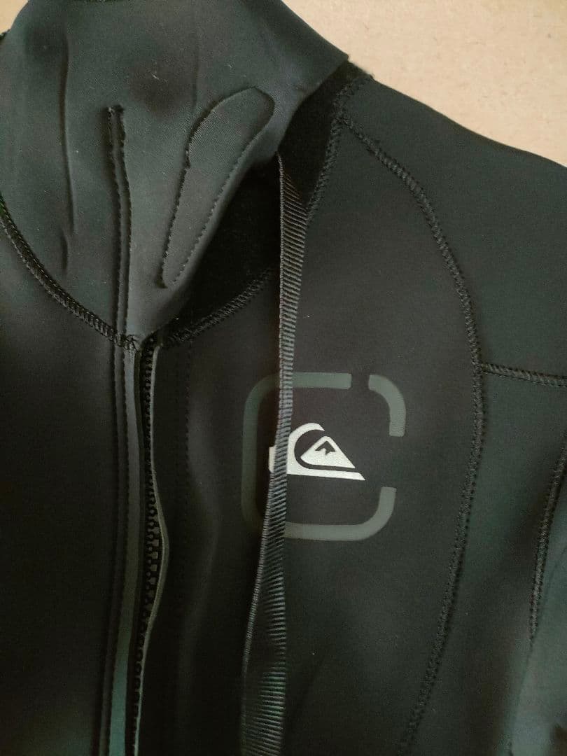 Quiksilver　スプリングウェットスーツ　MLサイズ