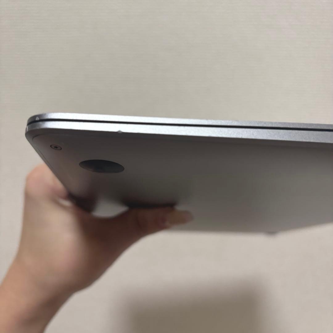 MacBook Air M1 (2020)｜8GB/256GB｜スペースグレイ