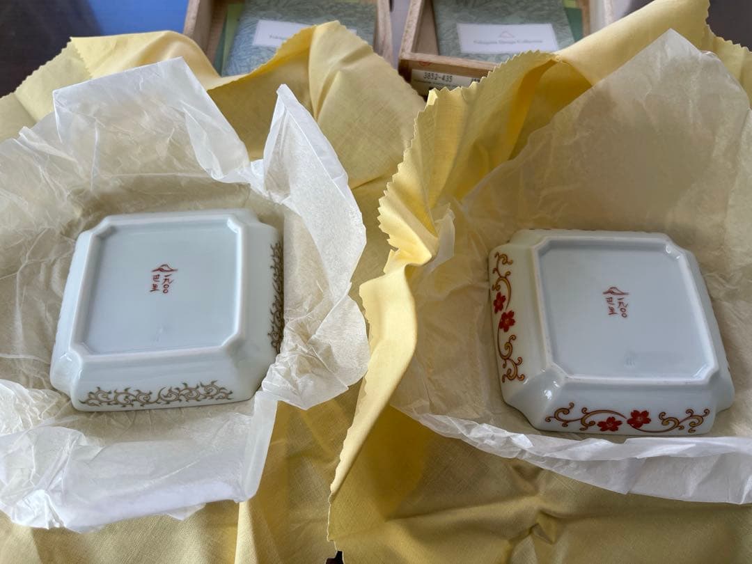 有田焼　4号飾皿　獅子唐草門　桐鳳凰紋