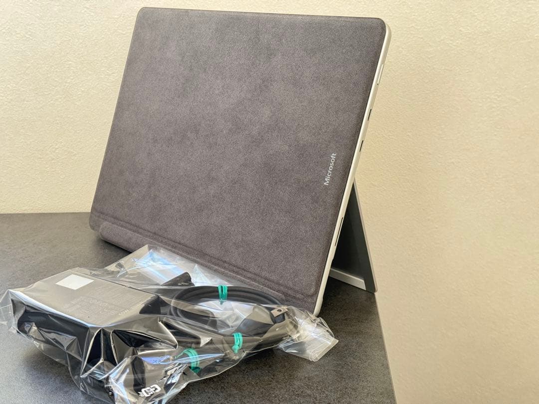 【美品】Microsoft Surface Pro8 ペン+キーボード パソコン