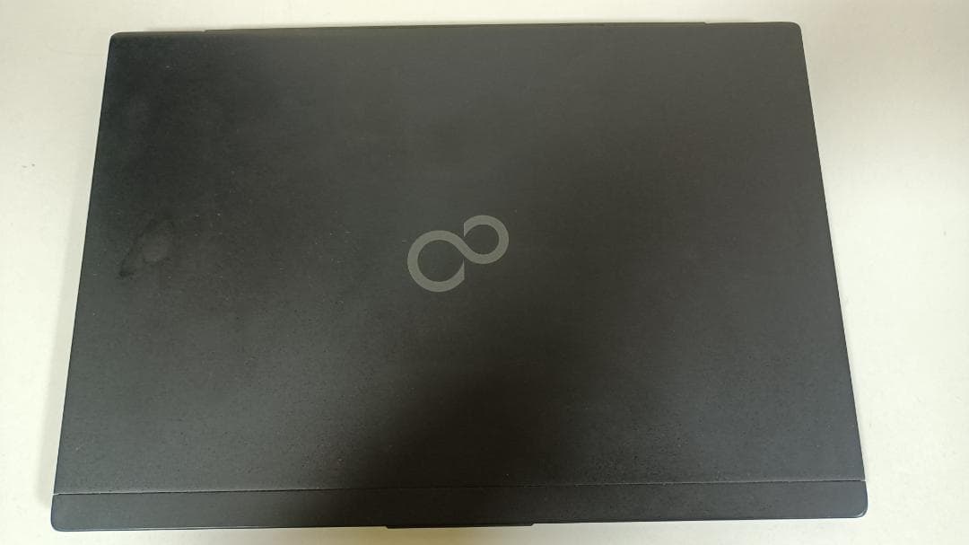 ノートパソコンFUJITSU第十世代Core i5 M.2NVMeSSD256G