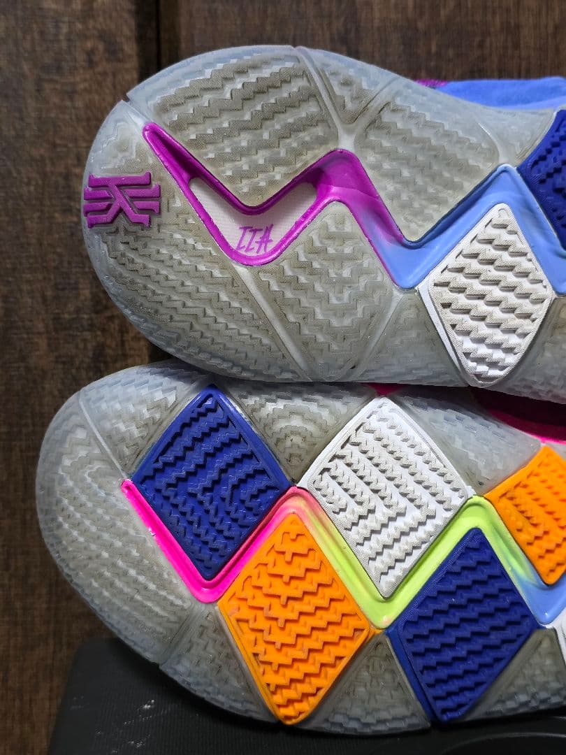 Kyrie4 Confetti 29cm希少