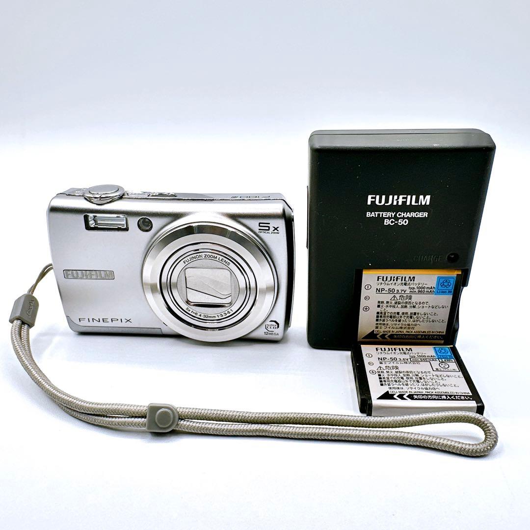 良品 富士フィルム FinePix F100fd コンデジ 純正バッテリー2個付