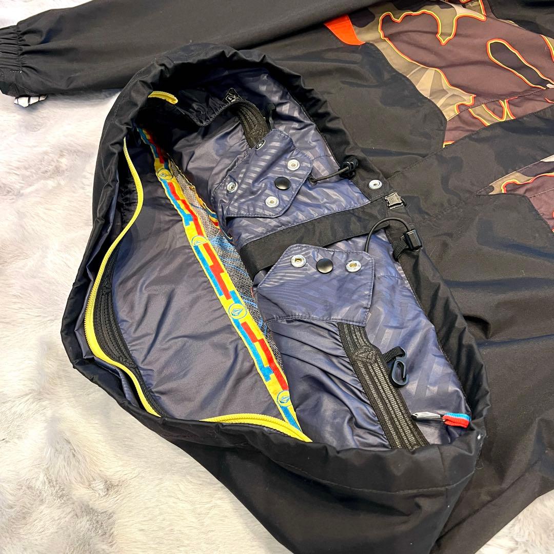 良好　VOLCOM ボルコム　スノーボードウェア　迷彩　カモフラ　M