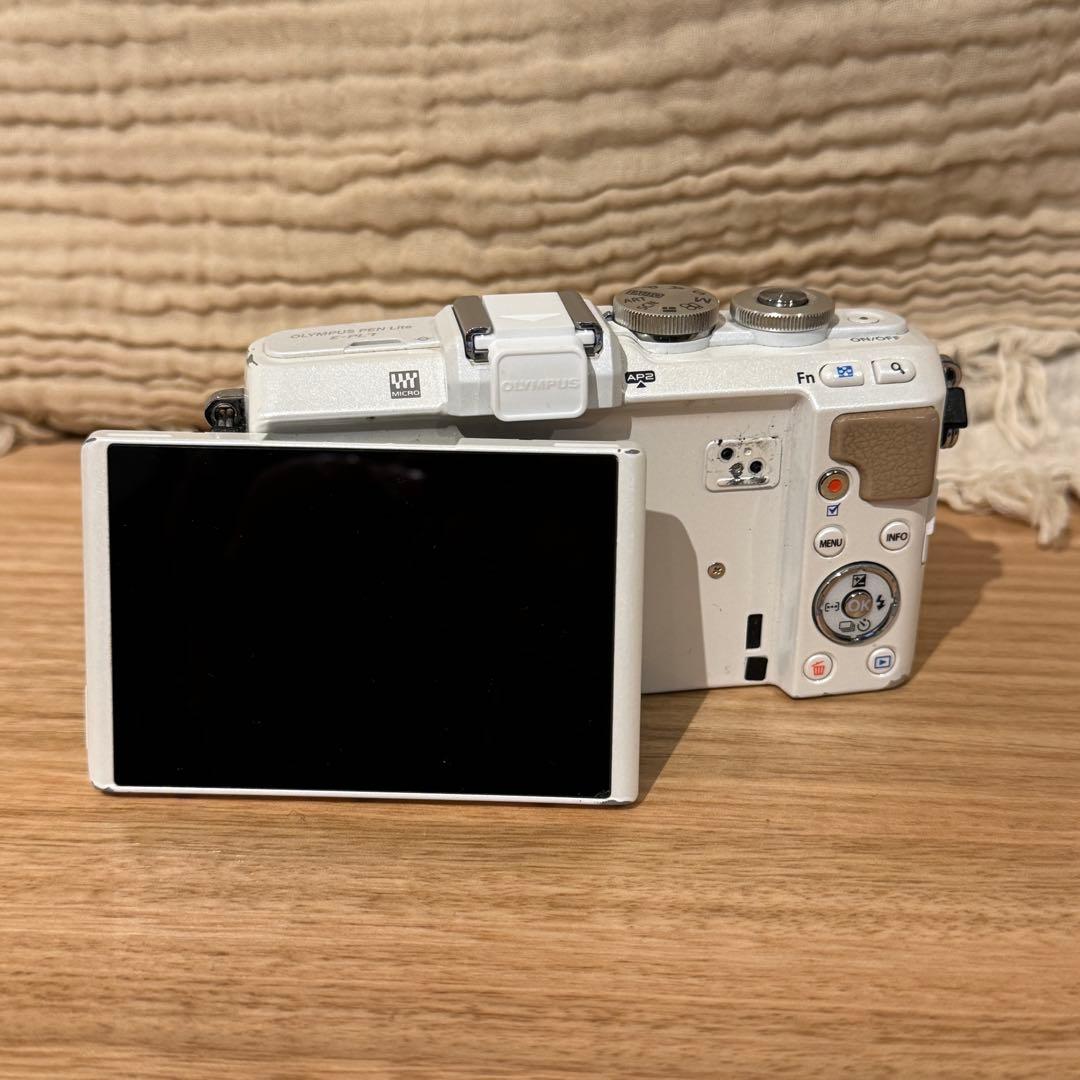 OLYMPUS PEN E-PL7 ホワイト 本体 ジャンク
