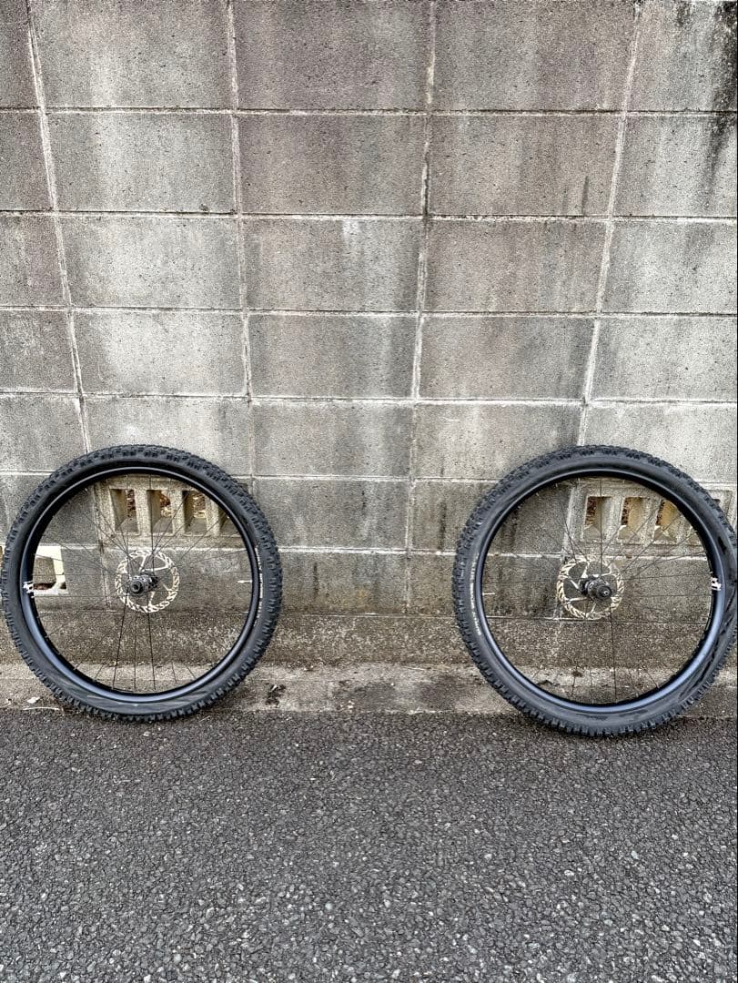 CRUST BIKES 1stロット EVASION Mサイズ　おまけ豪華