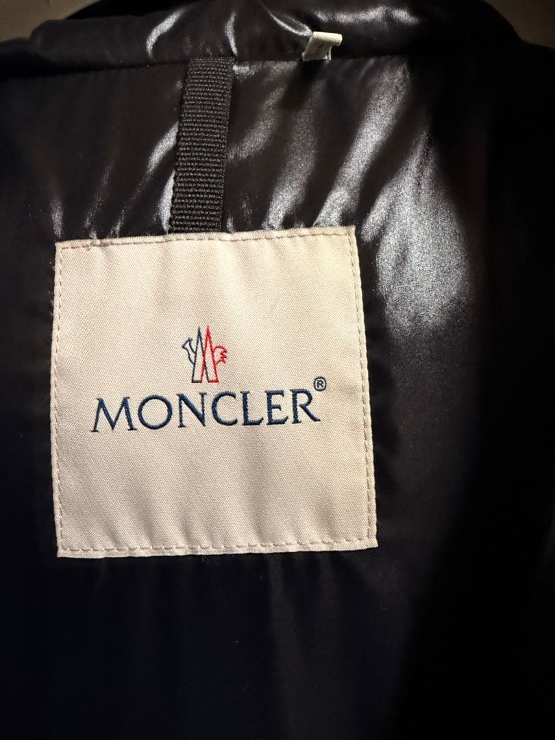 極美品 MONCLER モンクレール　MONTCLA モンクラー　　　黒サイズ3
