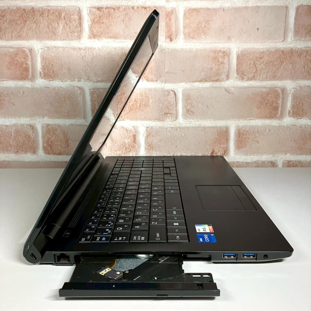 ★Office2024★ 第11世代i5 2022年製 dynabook 492