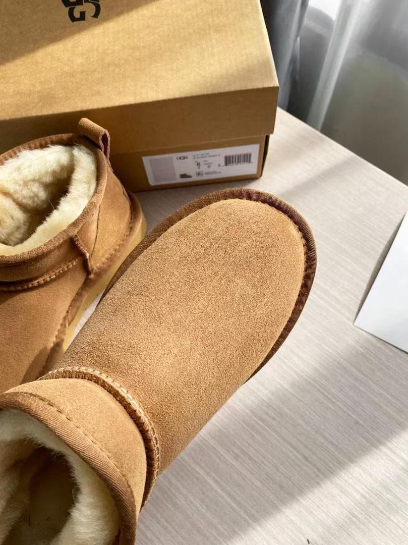 セール！UGG ベージュ ショートブーツ