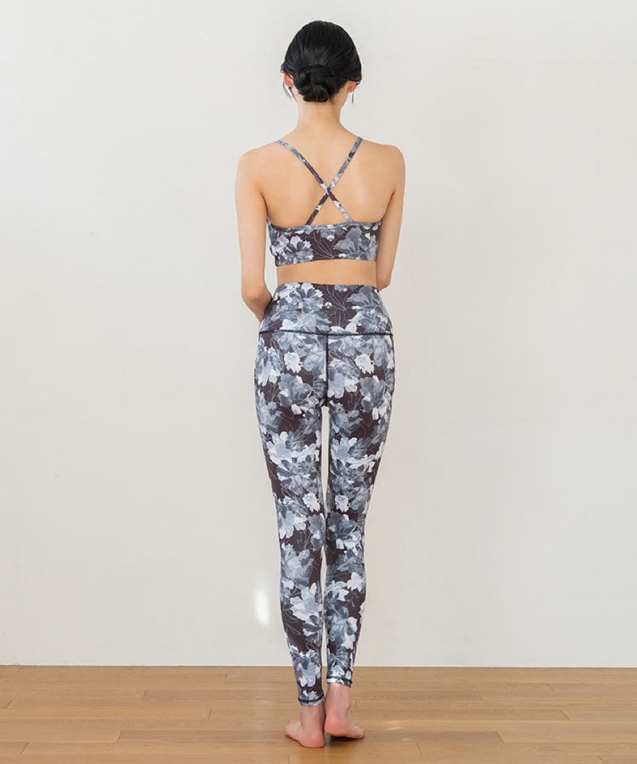 SUKALA スカーラ　プルオーバー付きトリプルセットアップ3点セット　Lサイズ