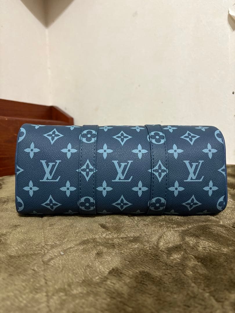 Louis Vuitton ショルダーバッグ ダークブルー