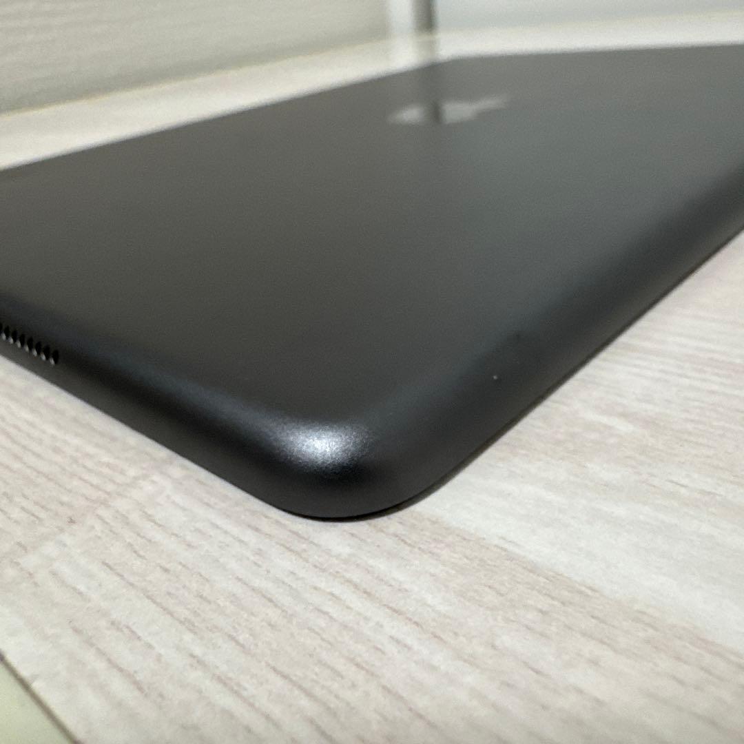 iPad 第7世代 Wi-Fiモデル 32GB スペースグレイ