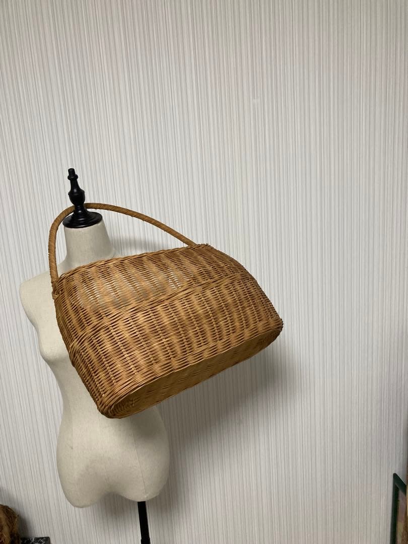大きいラタンパニエ 籐編みバスケット ブロカントショップアンティーク家具店購入