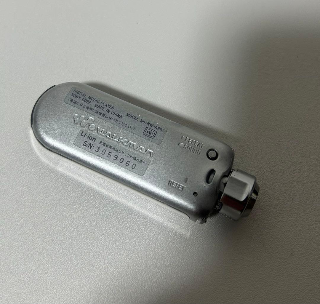 SONY ウォークマン NW605（※実機はNW607／大容量モデル）