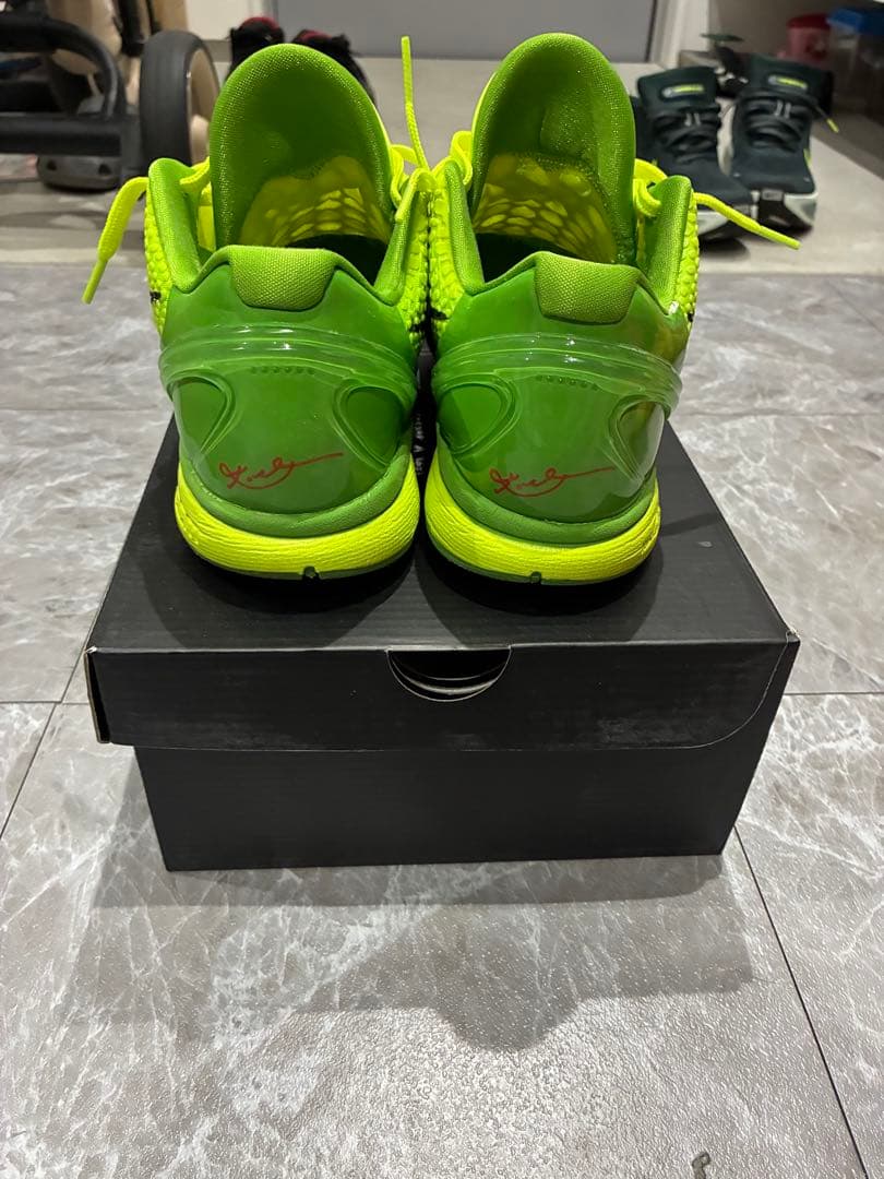 Kobe6プロトログリンチ　バスケットボールシューズ