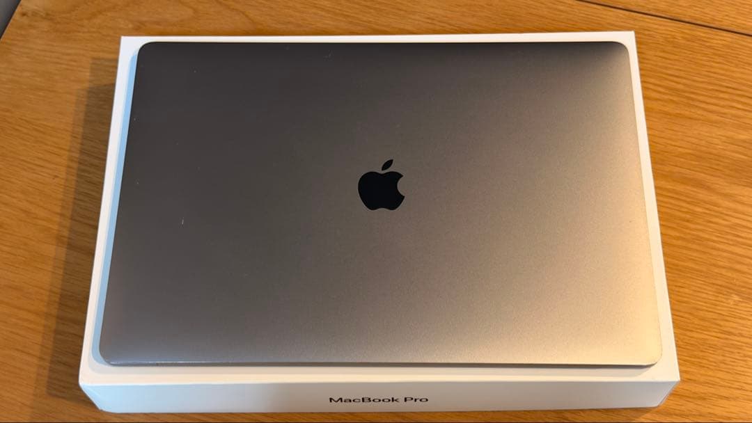 MacBook Pro 15インチ スペースグレー 本体 1TB 元箱付き