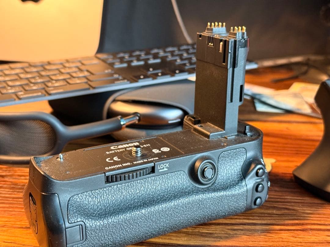 Canon EOS 5DSR 一眼レフカメラ 縦グリ