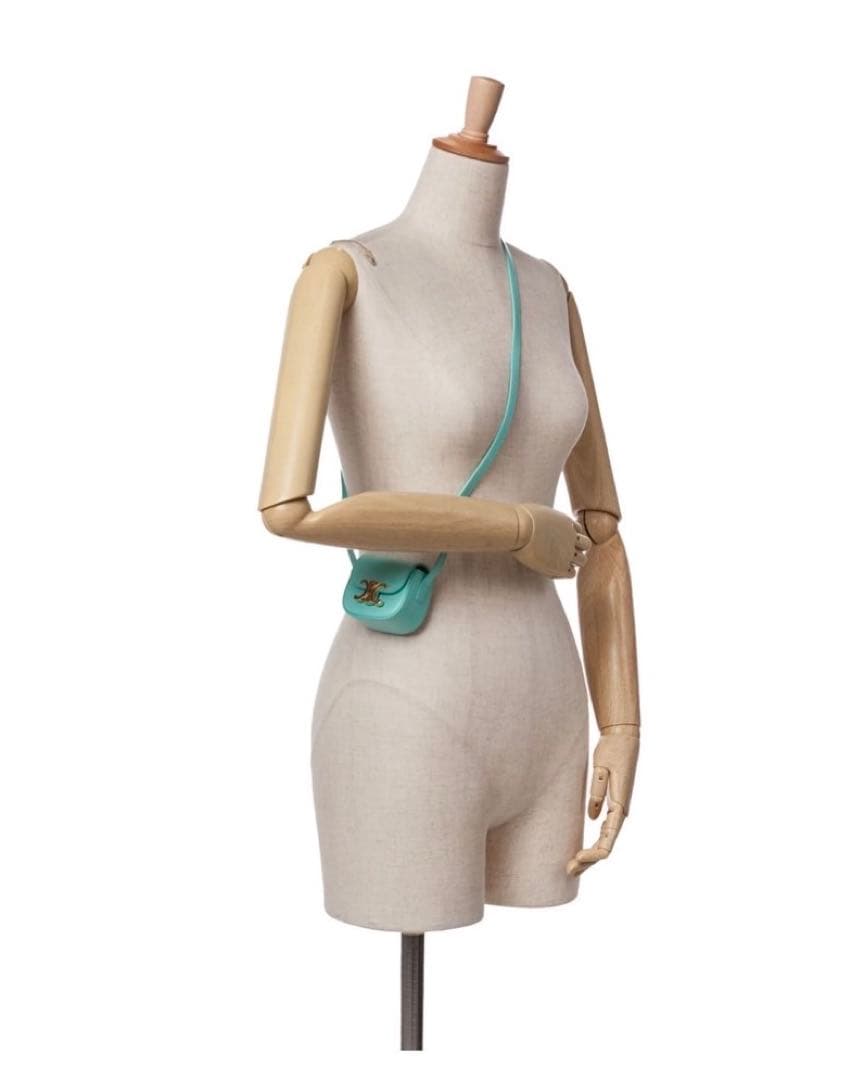 ミントグリーン ショルダーバッグ ゴールド装飾