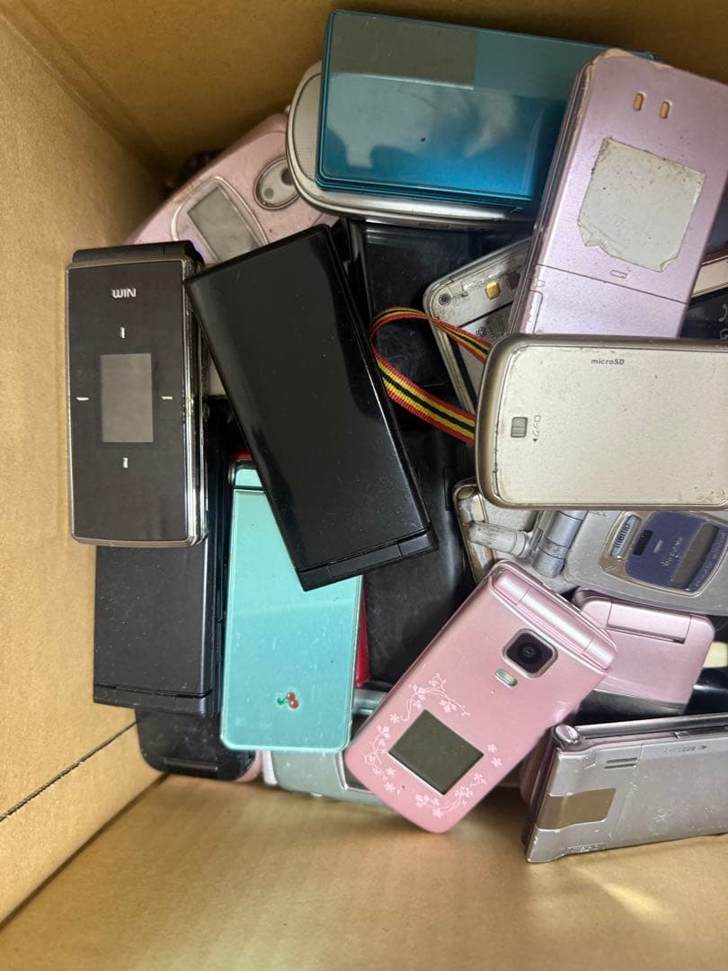 ガラケーまとめ売り45台