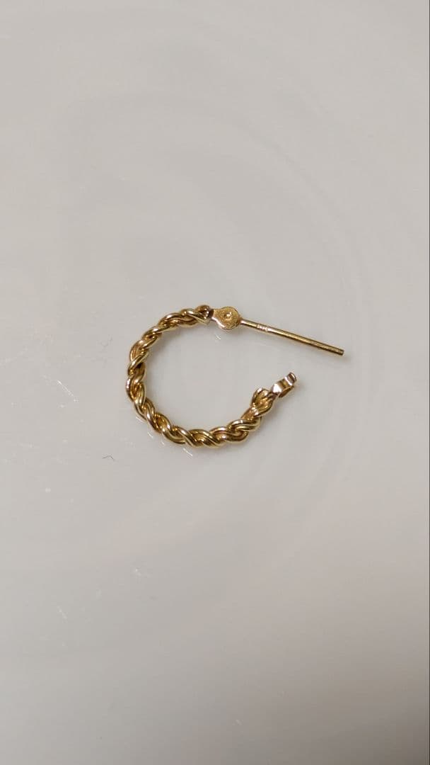 k18片方ピアス3点　値下げしました〜最終金額ですm(_ _)m