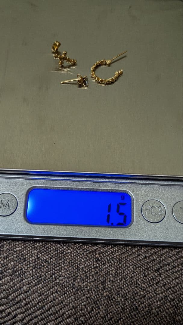 k18片方ピアス3点　値下げしました〜最終金額ですm(_ _)m