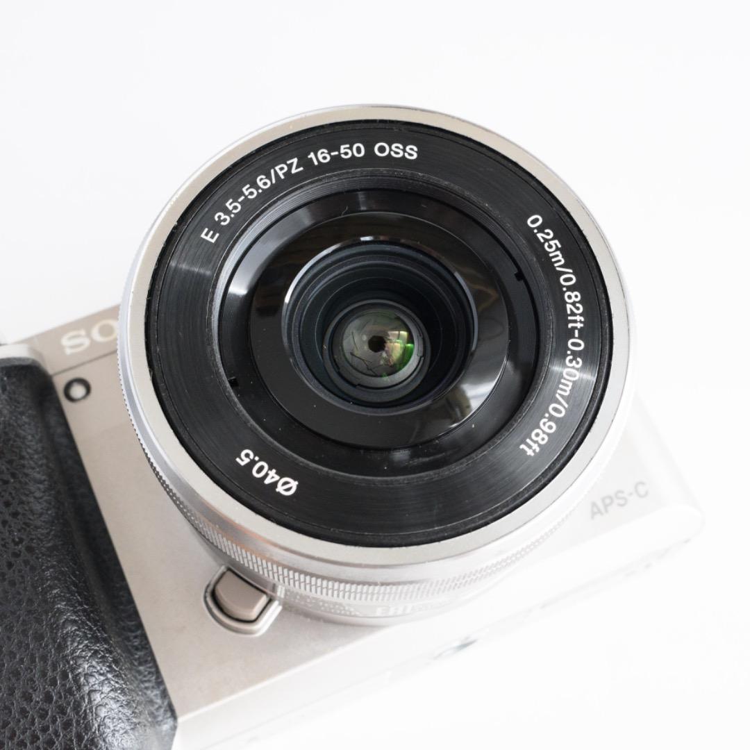 SONY α6000 + 16-50mmレンズ