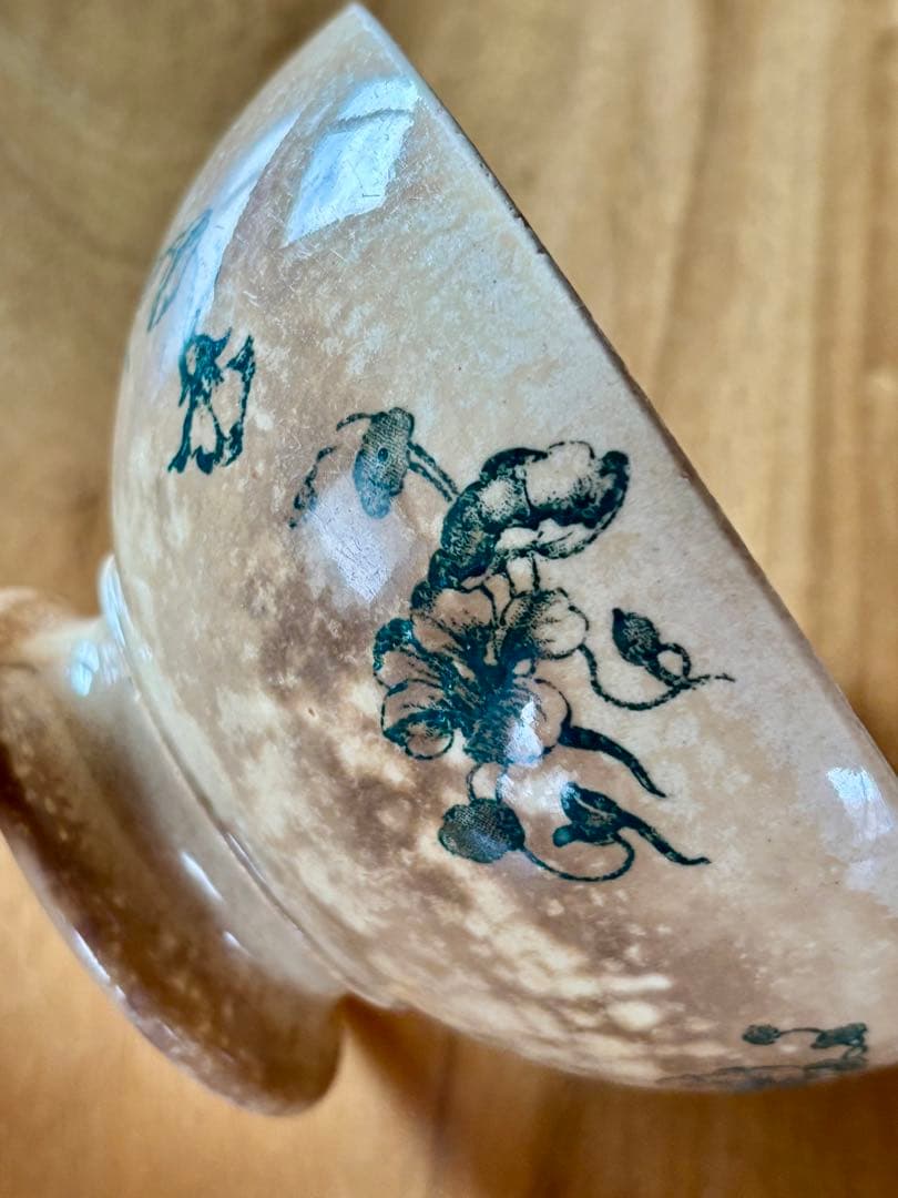 フランスアンティーク ゼラニウム柄のカフェオレボウル 口径15.4cm 飴色