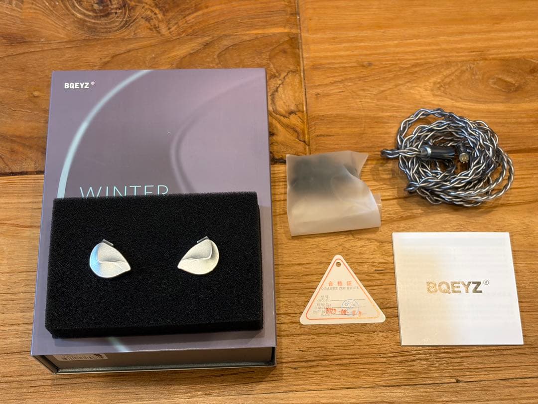 イヤホン BQEYZ WINTER 4.4mm
