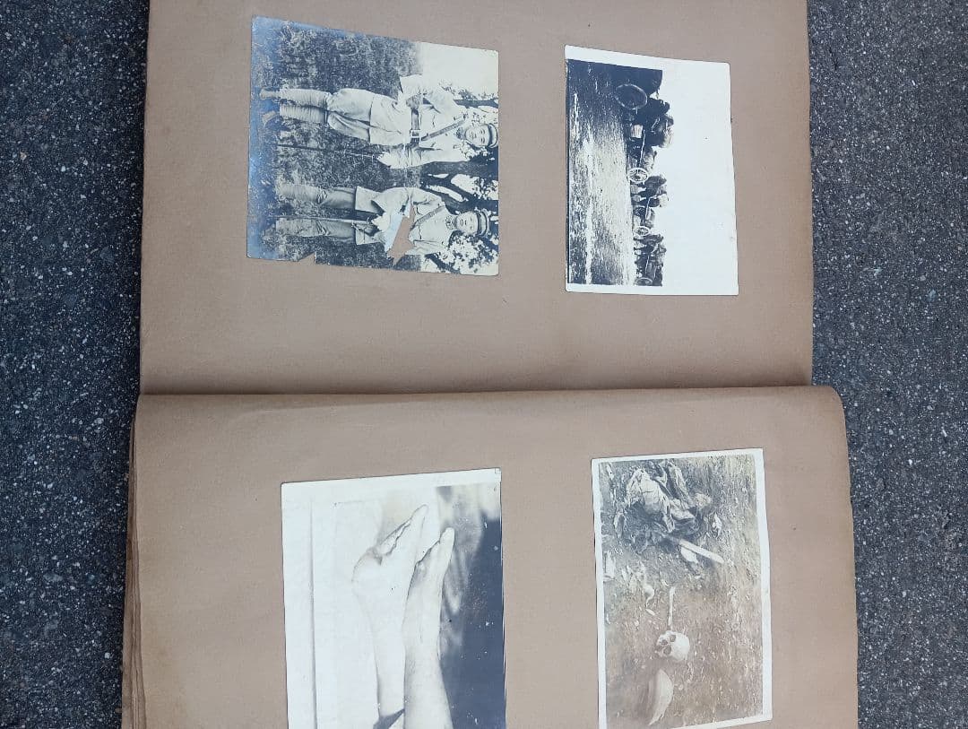 満州の古い写真８１枚、新聞の切抜２８枚が、貼り付け、建築　死体、自動車、戦闘機