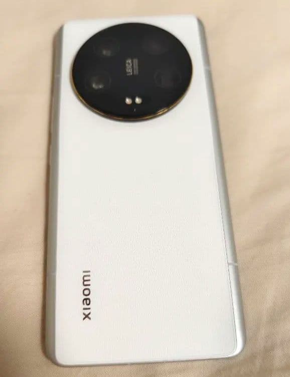 Xiaomi 13 ultra ホワイト