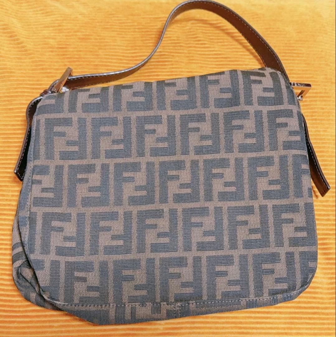 フェンディFEND IFFロゴショルダーバッグ